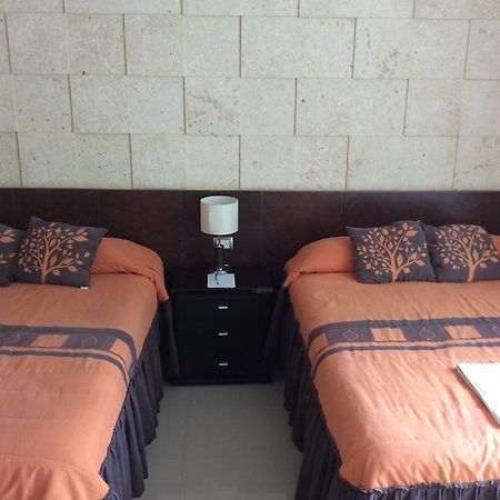 Hotel Juros กาเตมาโก ภายนอก รูปภาพ