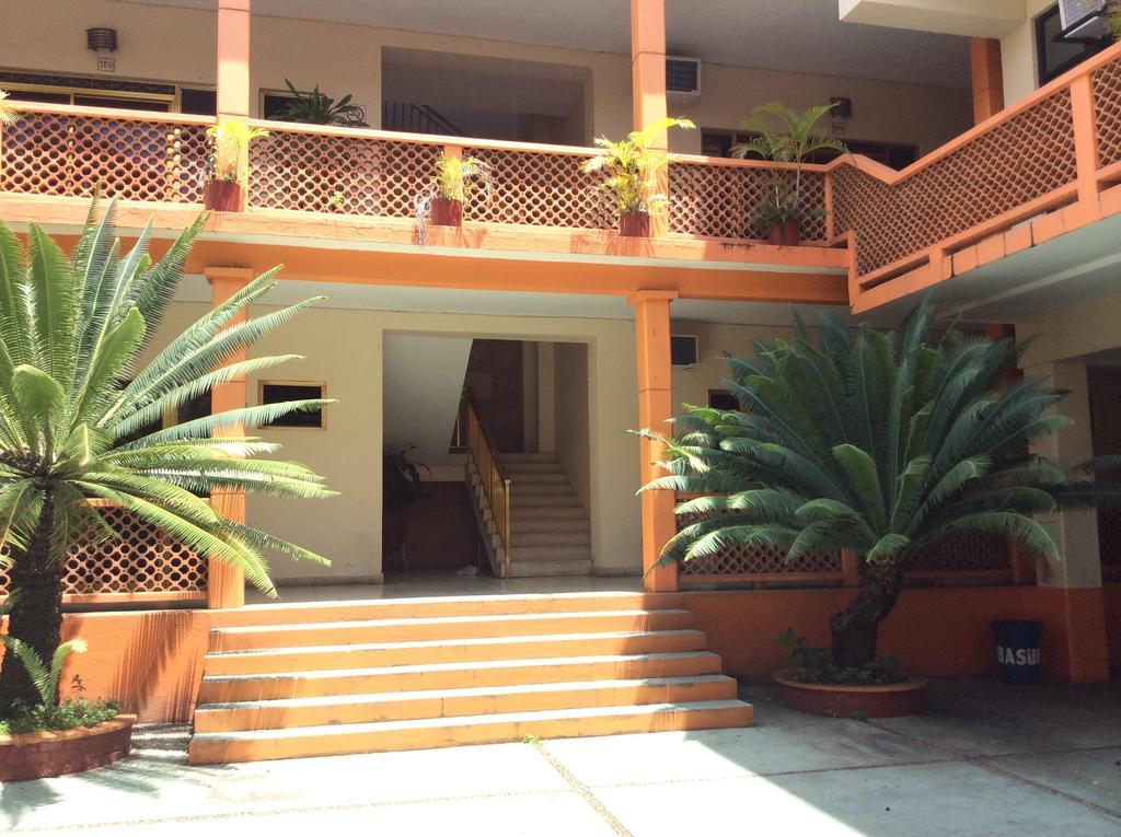 Hotel Juros กาเตมาโก ภายนอก รูปภาพ