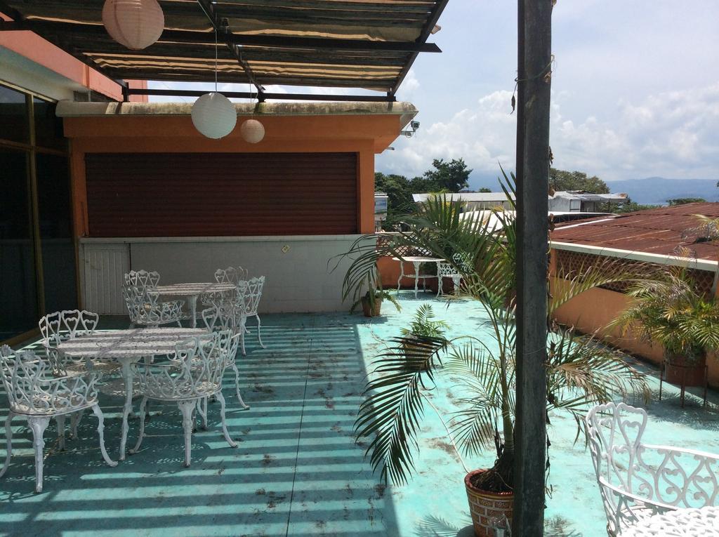 Hotel Juros กาเตมาโก ภายนอก รูปภาพ