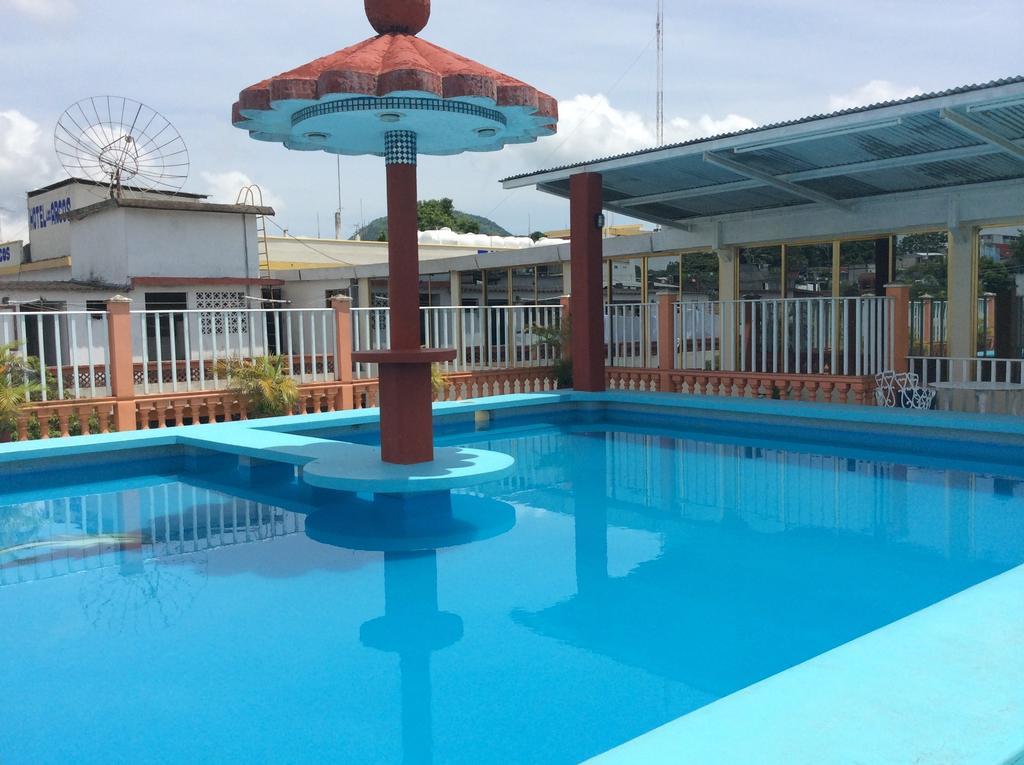 Hotel Juros กาเตมาโก ภายนอก รูปภาพ